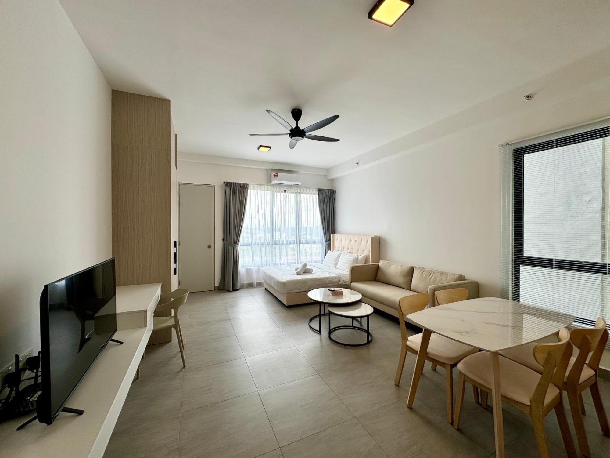 Sunsuria Forum Soho & Setia Alam By Moka Apartment *