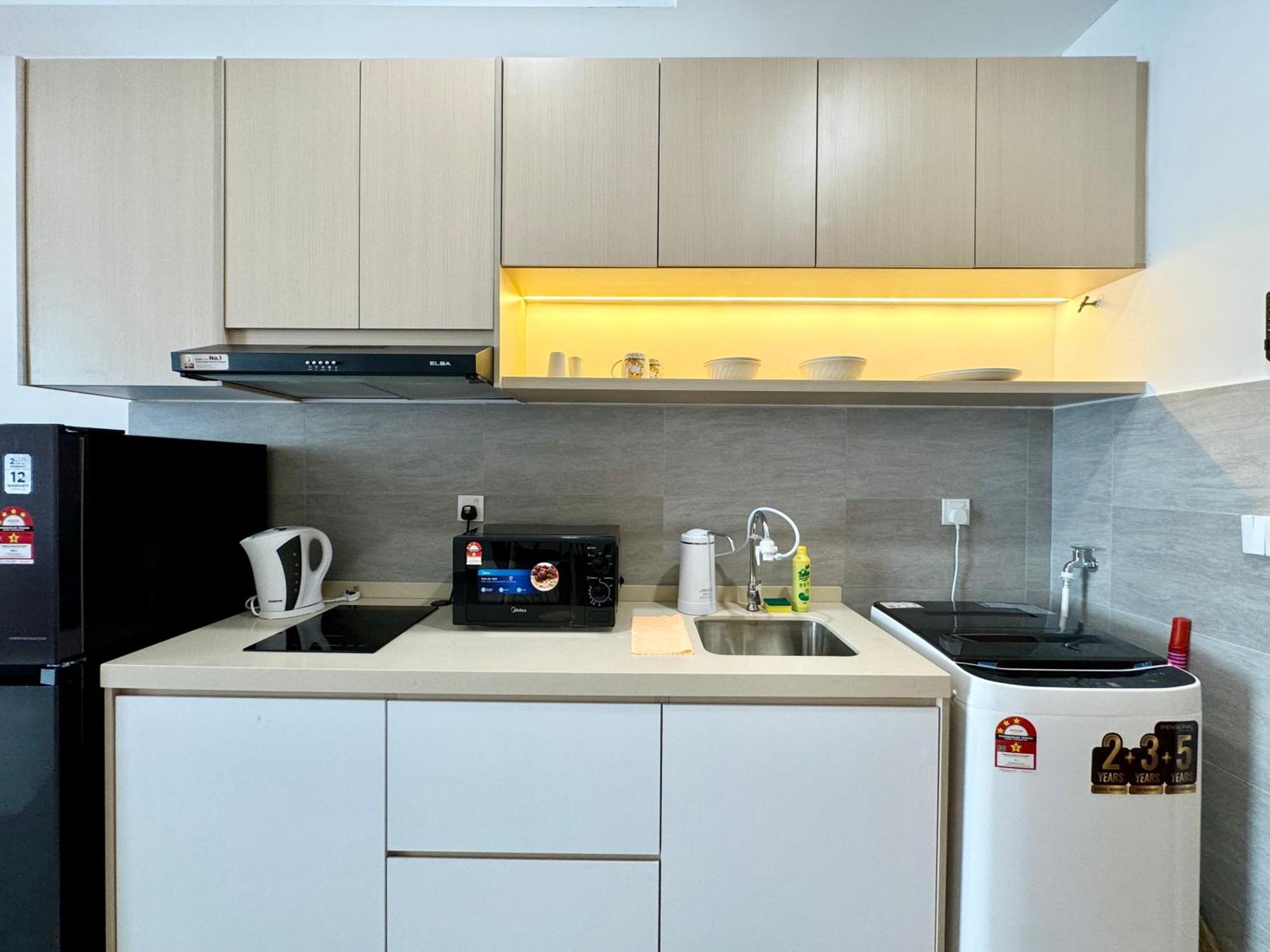 Sunsuria Forum Soho & Setia Alam By Moka Apartment *