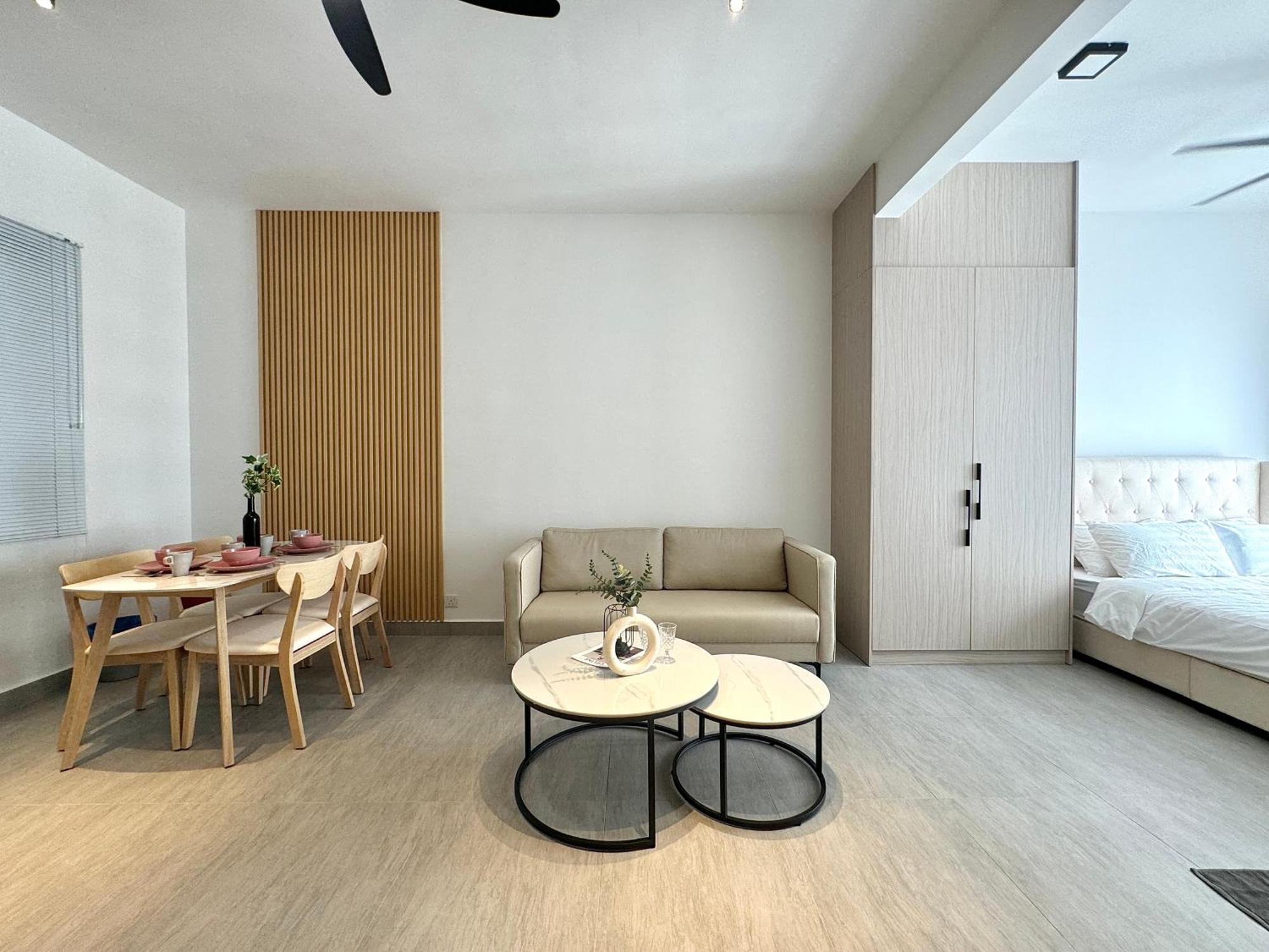 Apartment Sunsuria Forum Soho & Setia Alam By Moka