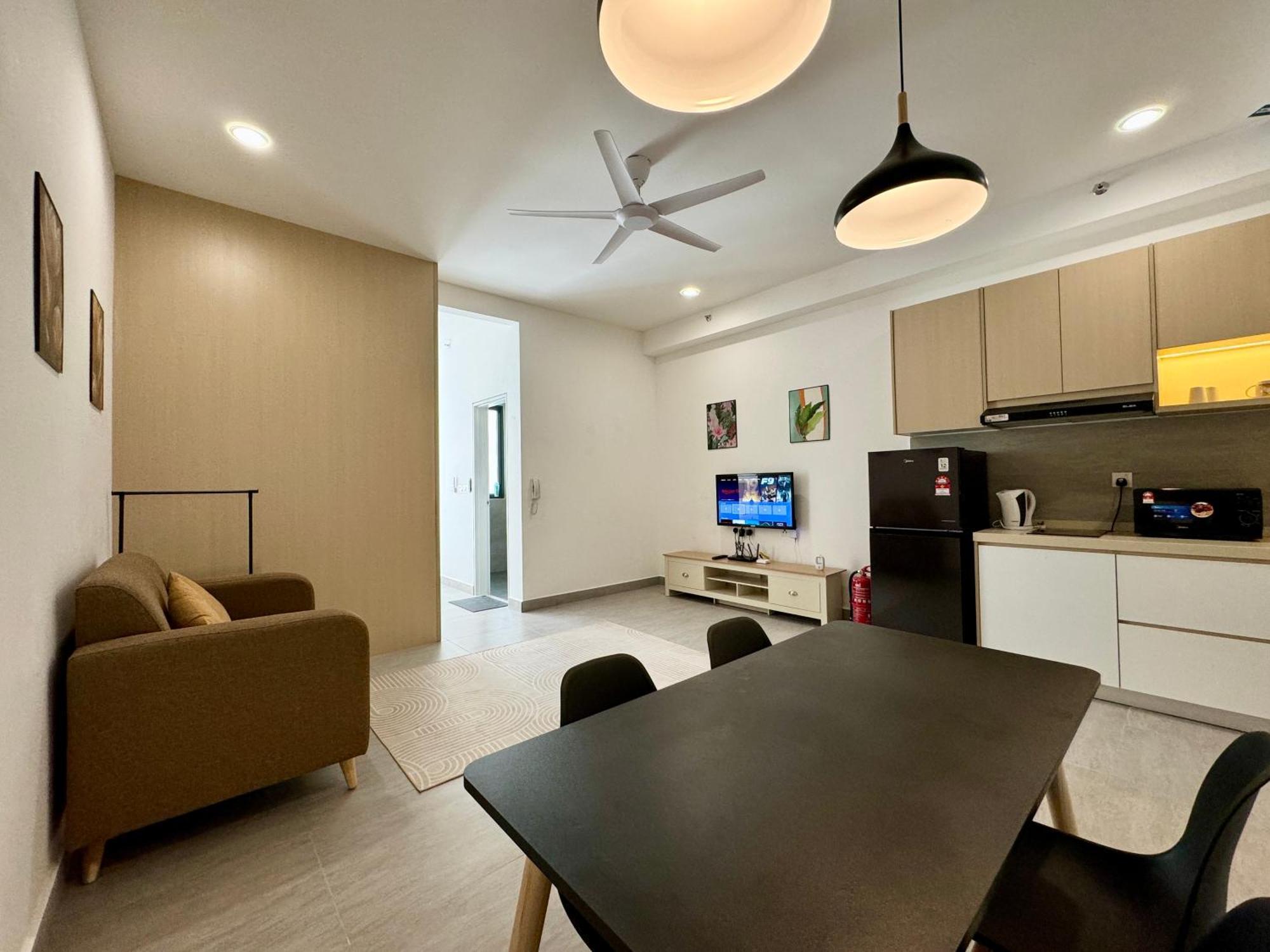 Sunsuria Forum Soho & Setia Alam By Moka Apartment