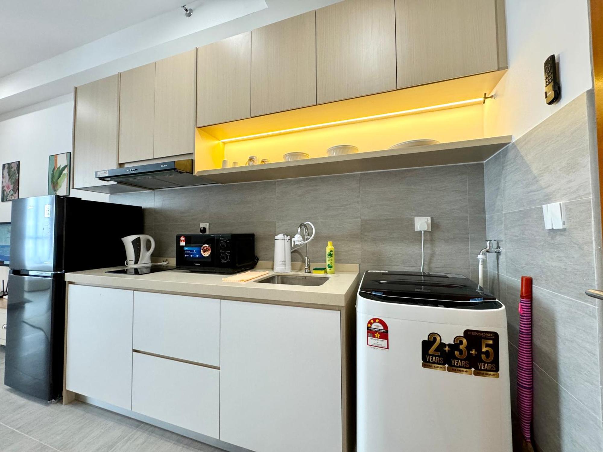Sunsuria Forum Soho & Setia Alam By Moka Apartment *